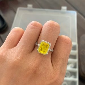 Yellow gemstone wedding ring